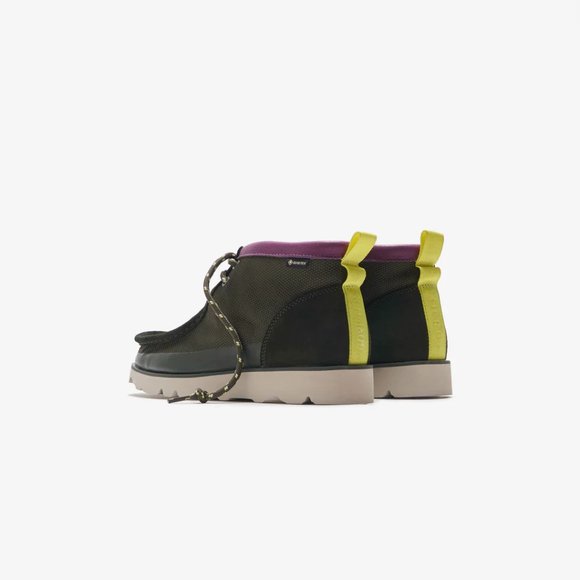 Clarks(r) Wallabee 2.0 gtx green combi Gore-Tex® Waterproof Chukka Boot main image 10